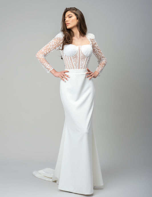 Rochie De Mireasă Tip Sirenă Cu Bust Transparent Și Detalii Florale