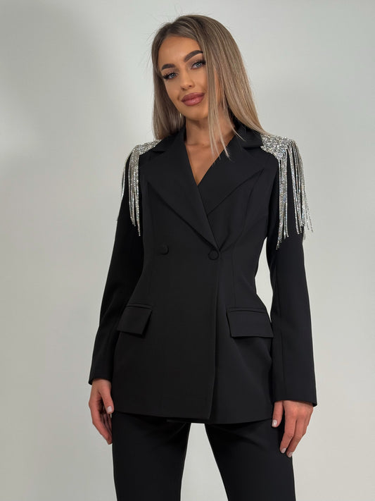 Costum elegant negru cu sacou decorat cu franjuri strălucitori