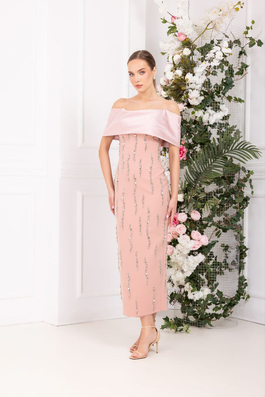 Rochie elegantă roz pudrat cu pietre și perle