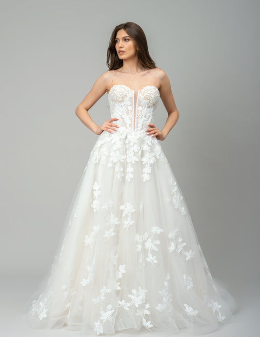 Rochie De Mireasă Din Voal Cu Dantelă