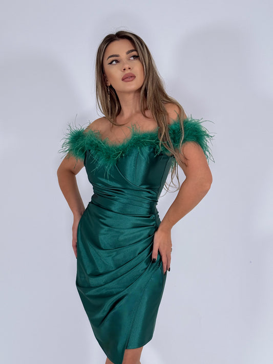 Rochie verde smarald cu pene