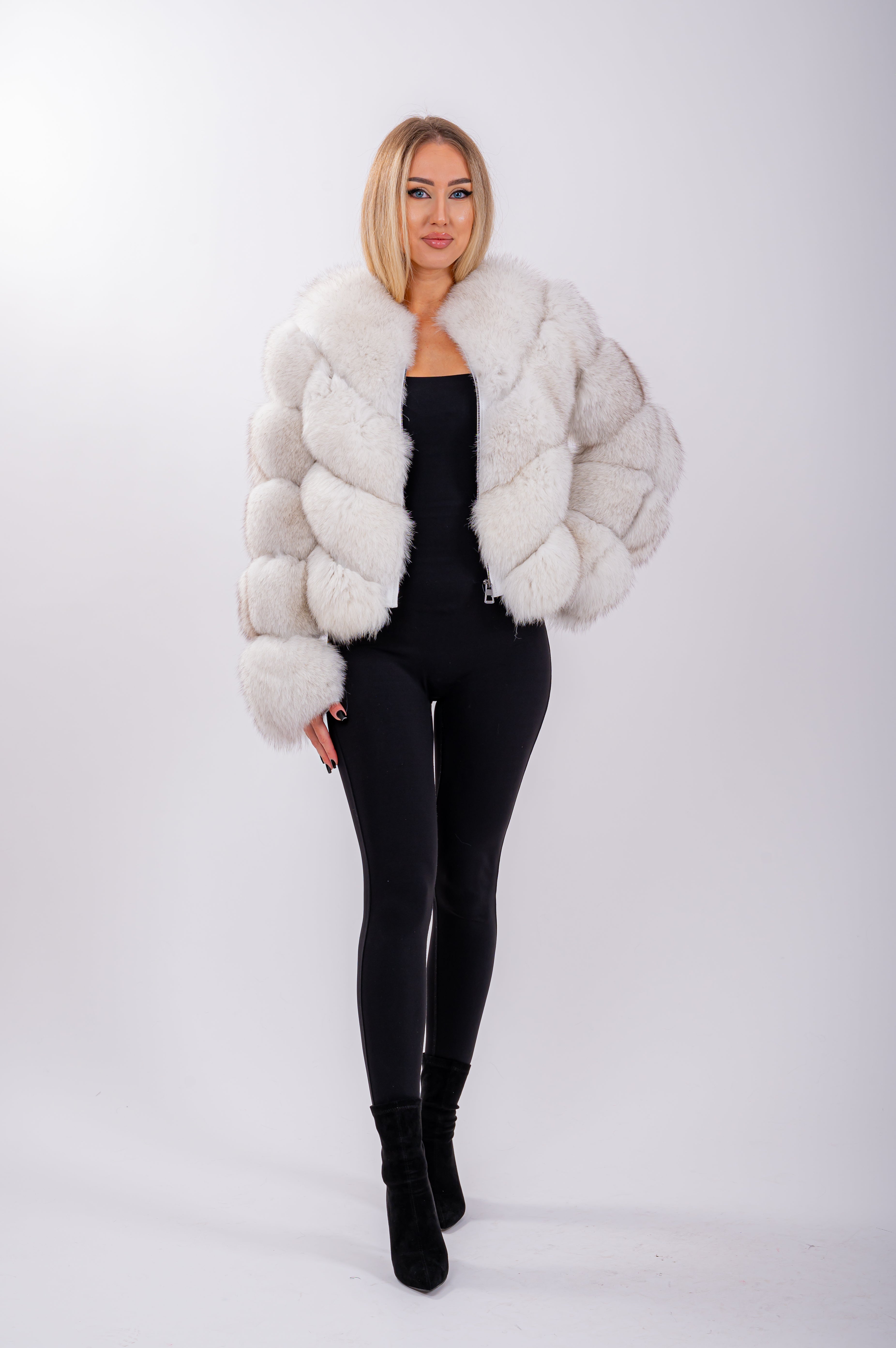 Haina Blană Naturală de Vulpe V Model Haina Blană Naturală de Vulpe V Model