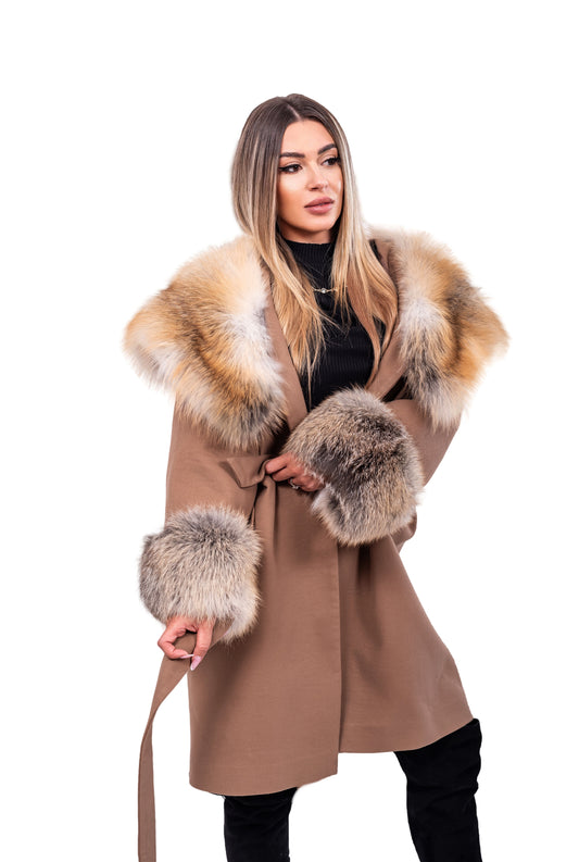 Palton din cașmir cu glugă și mâneci din blană naturală de vulpe