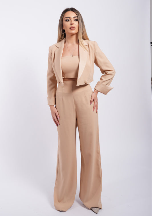 Set elegant trei piese bej – sacou cambrat, bustieră și pantaloni cu talie înaltă