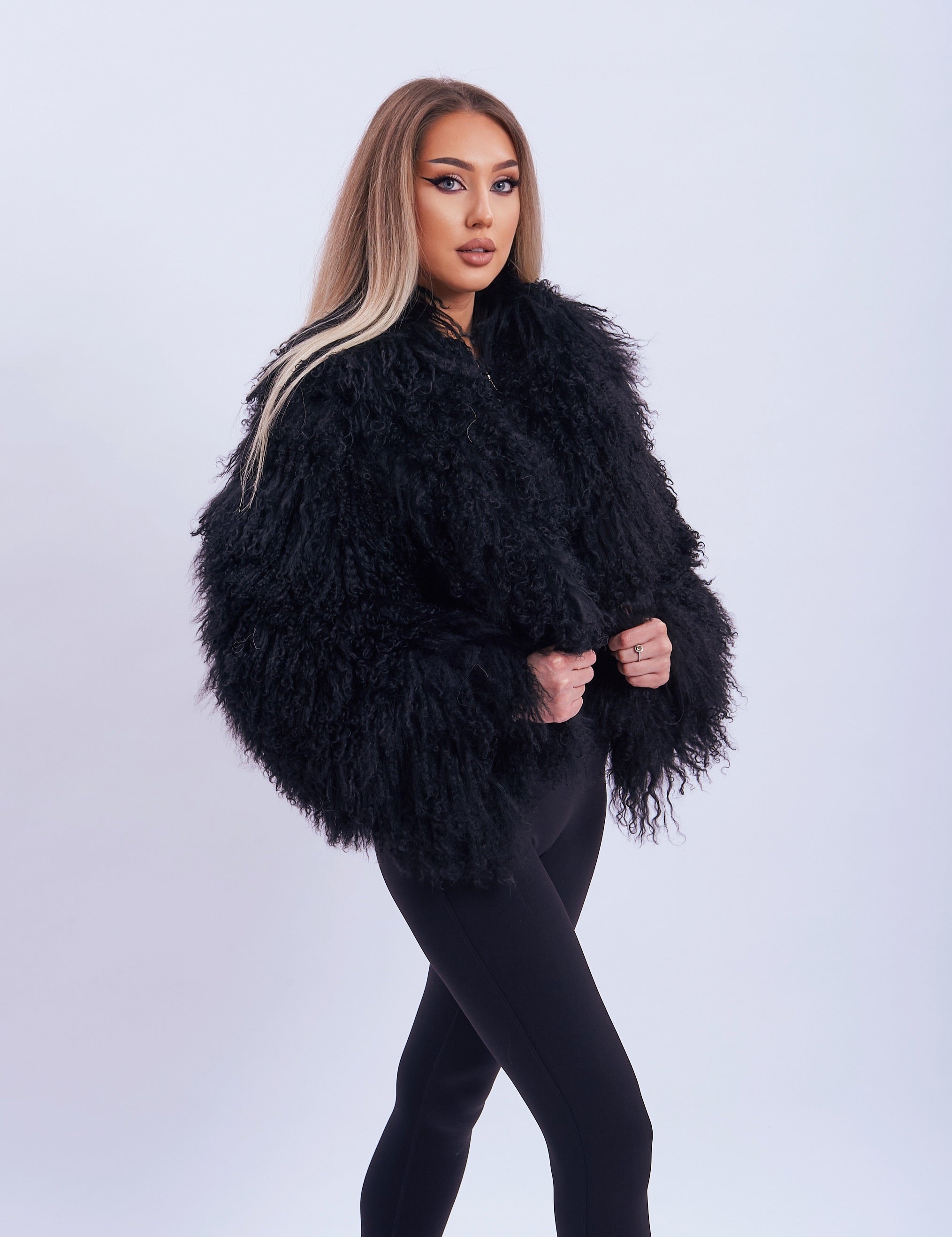 Blană naturală de oaie mongoleza Model scurt Blană naturală de oaie mongoleza Model scurt