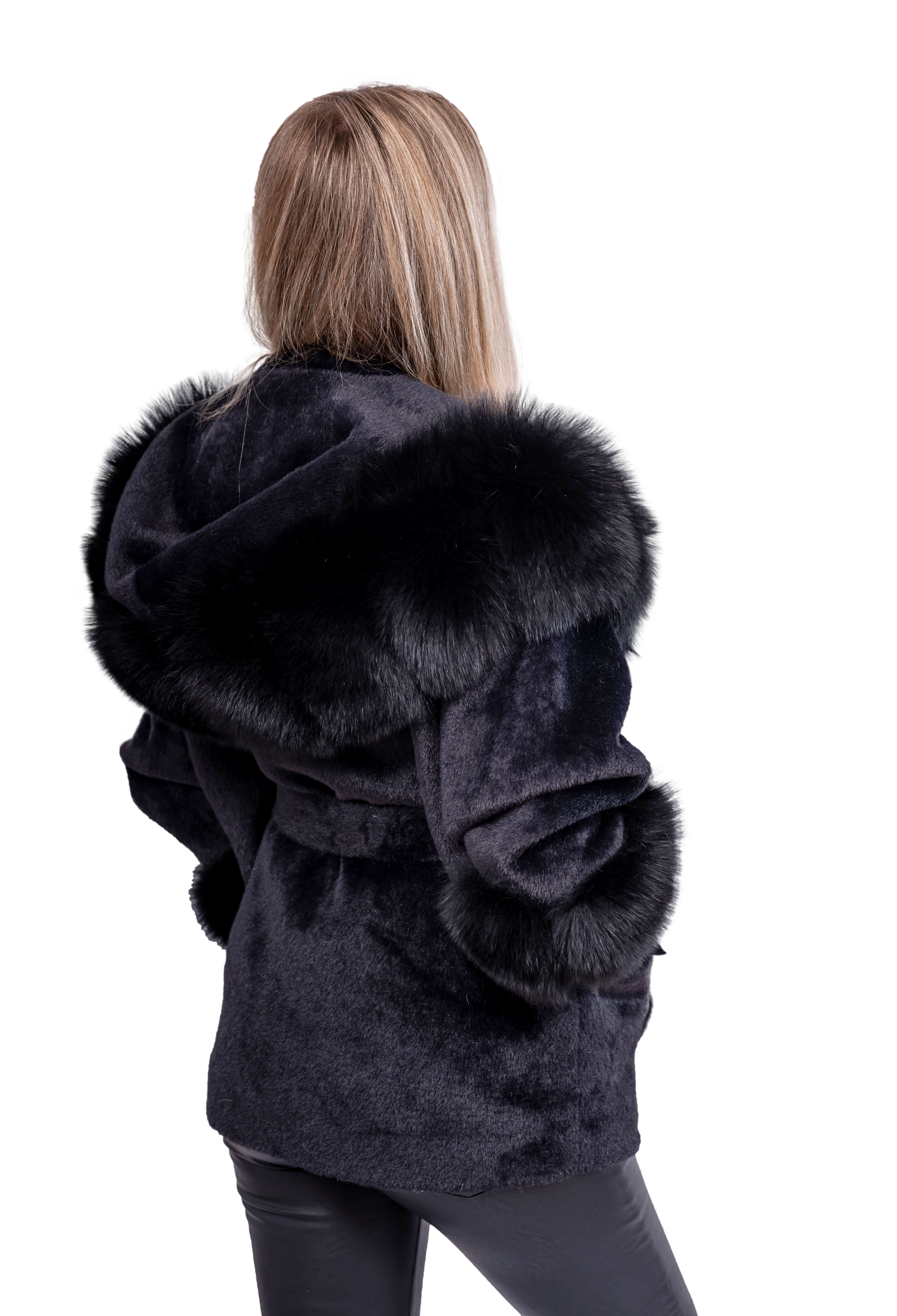 Haina din alcantara accesorizată cu blană naturală de vulpe Haina din alcantara accesorizată cu blană naturală de vulpe