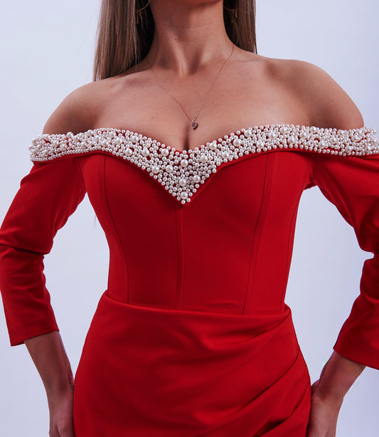 Rochie mini rosie cu perle