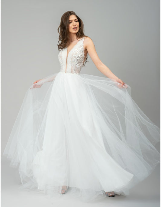 Rochie de mireasă tip prințesă cu bust transparent și broderie 3D