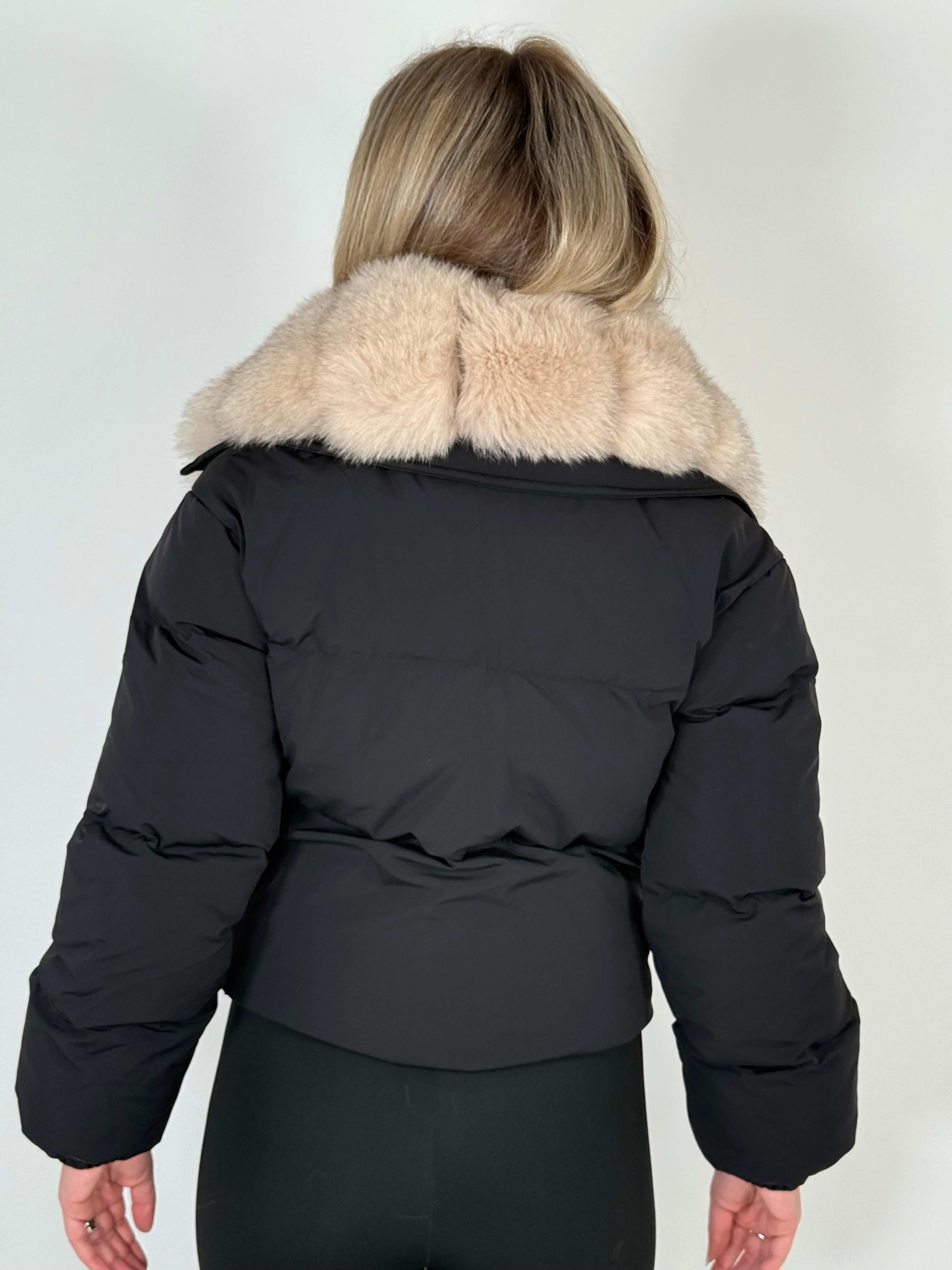 Geacă de fâș cu guler detașabil din blană naturală de vulpe Gold –