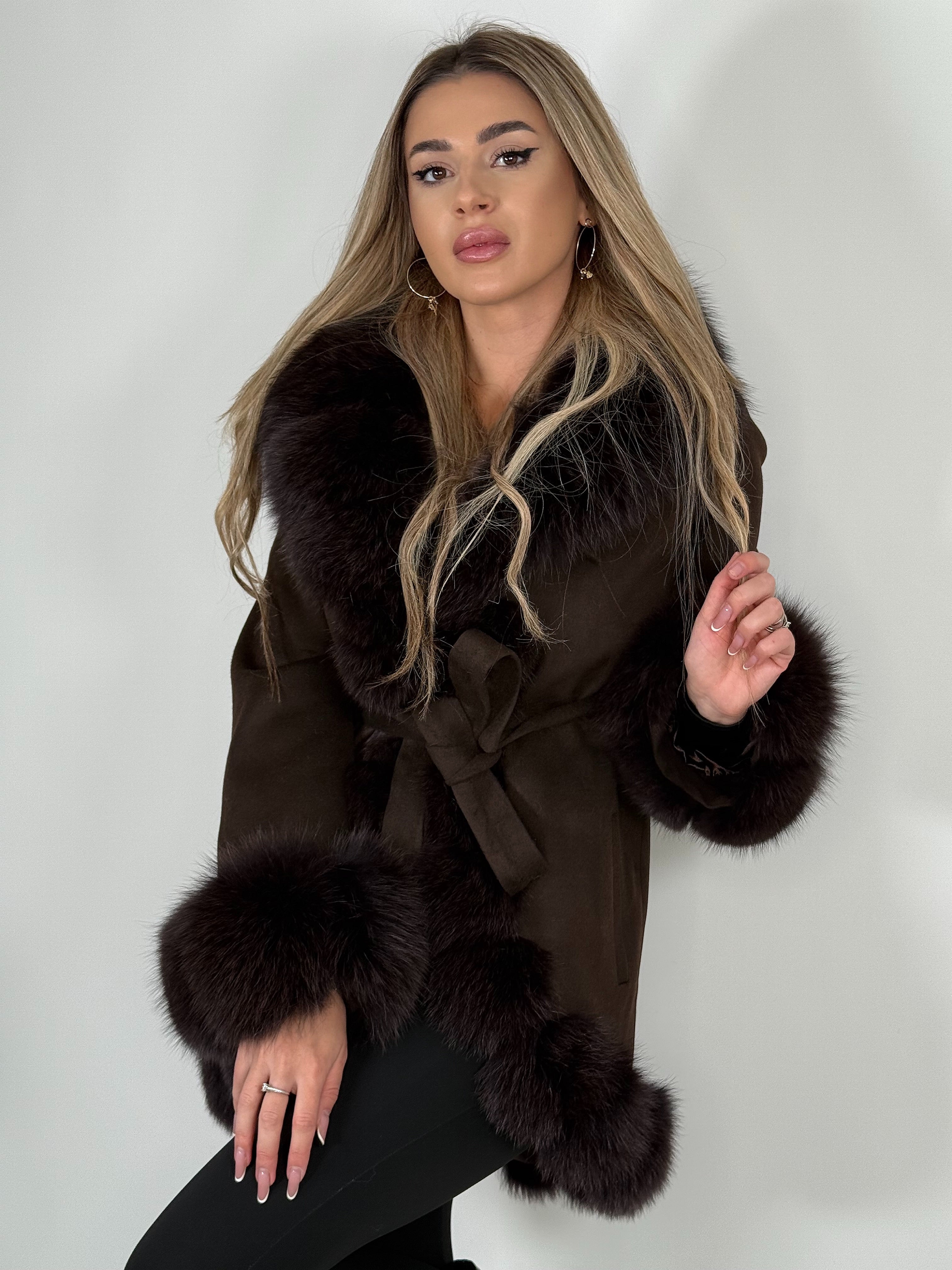 Jachetă elegantă din lână cu blană naturală de vulpe