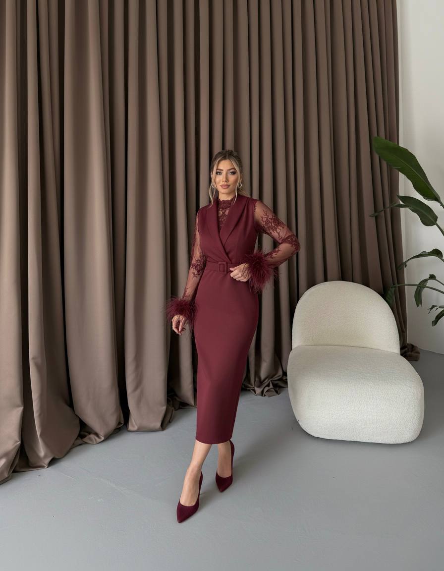 Rochie midi bordo cu dantelă și pene