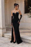 Rochie Elegantă Neagră cu Aplicatii Strălucitoare și Mănuși din Tulle