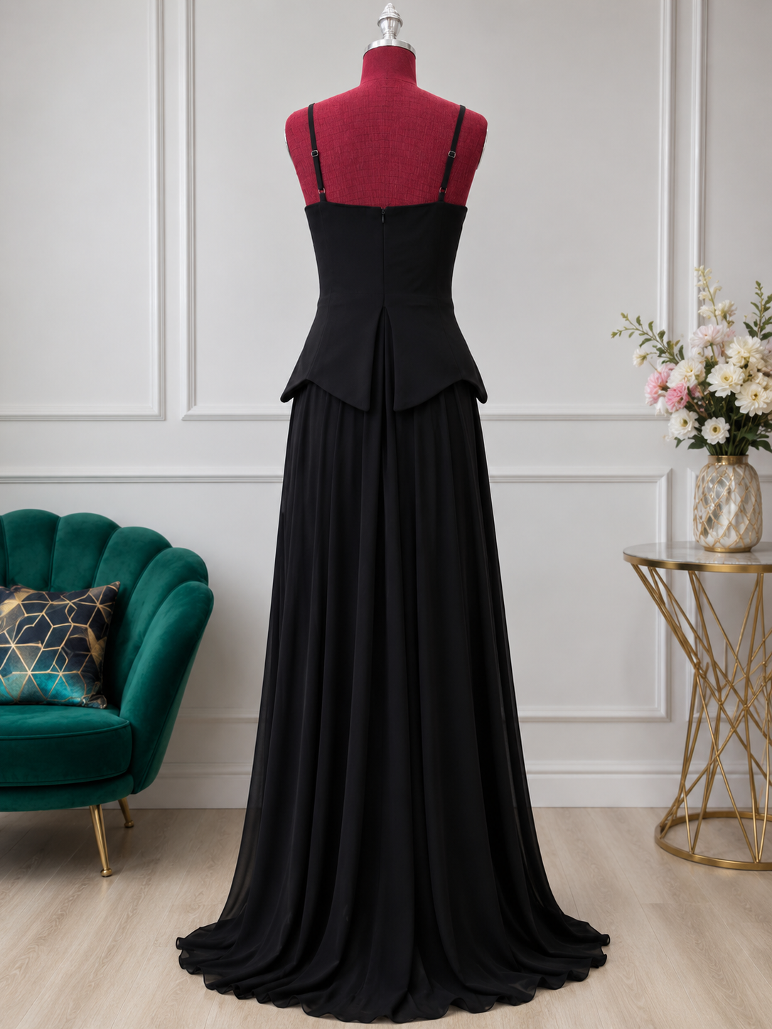 Rochie de seară neagră cu corset brodat floral și aplicații din cristale