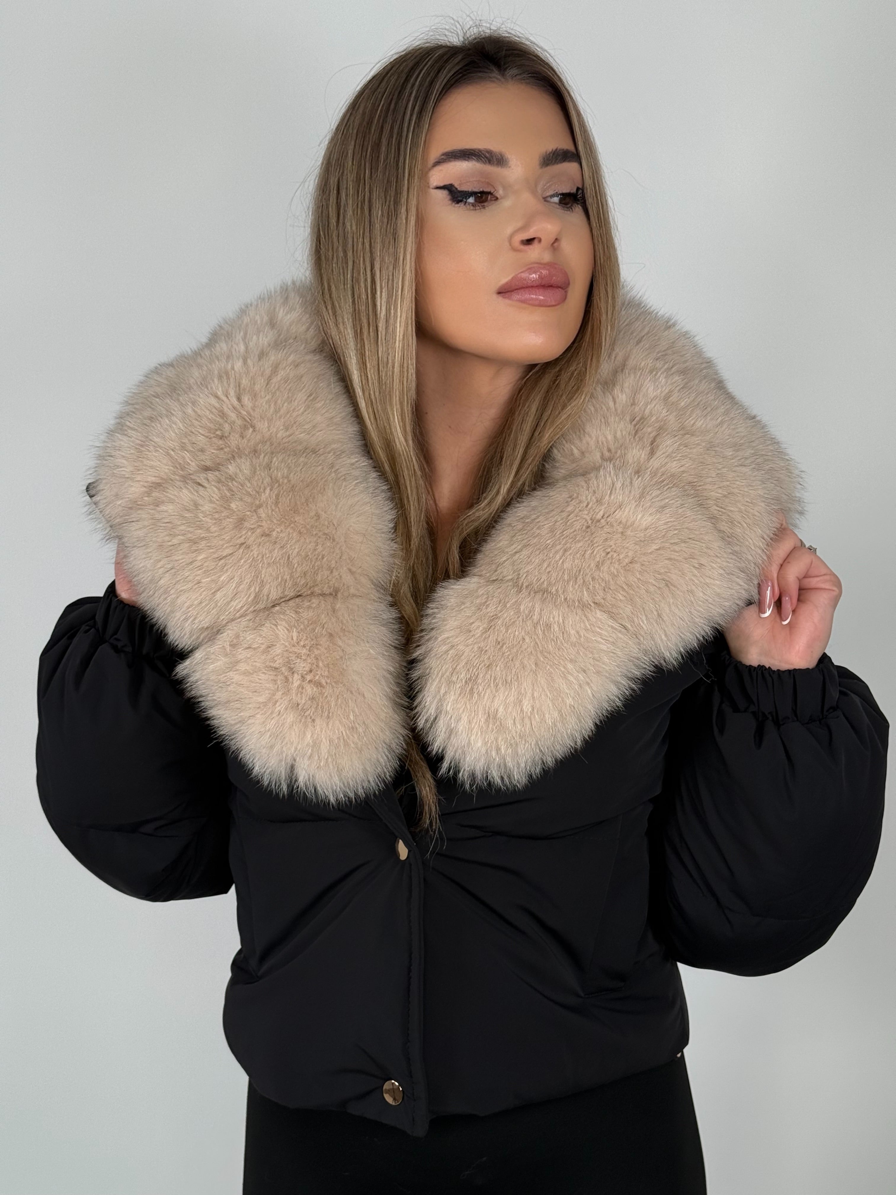 Geacă de fâș cu guler detașabil din blană naturală de vulpe Gold –