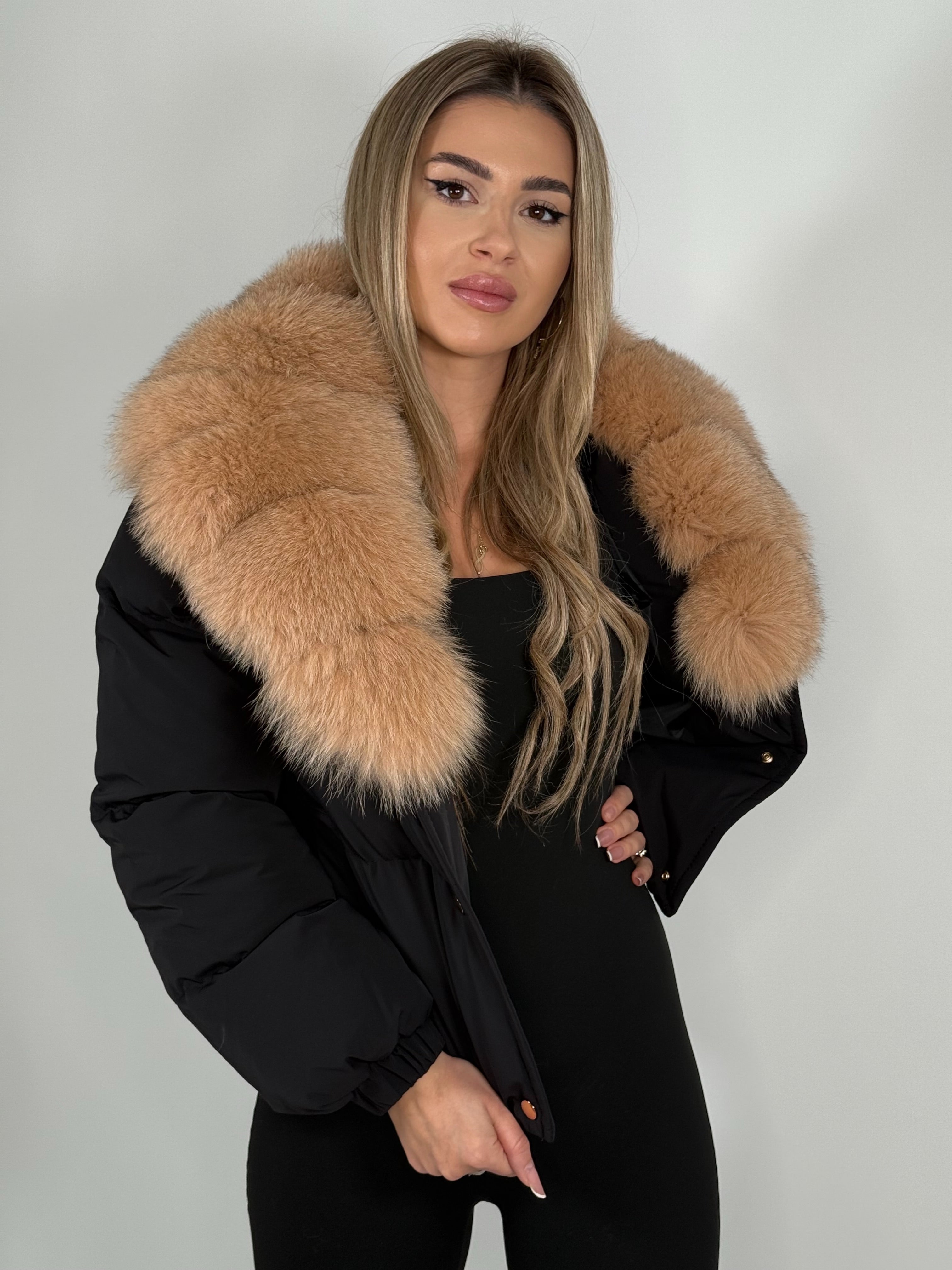 Geacă de fas cu guler din blană naturală de vulpe gold – detașabil