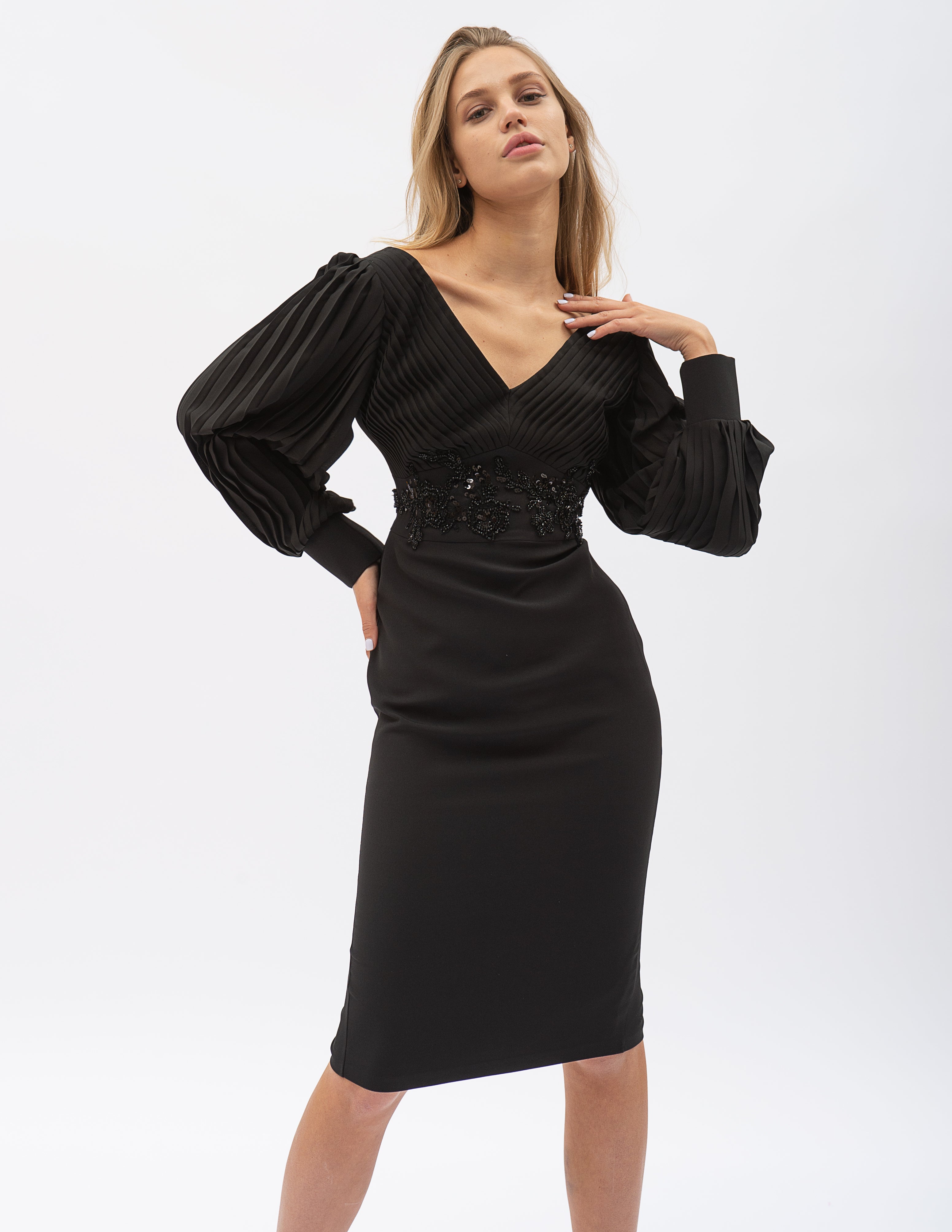 Rochie Midi Neagră Cu Mânecă Lungă