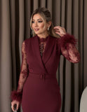 Rochie midi bordo cu dantelă și pene