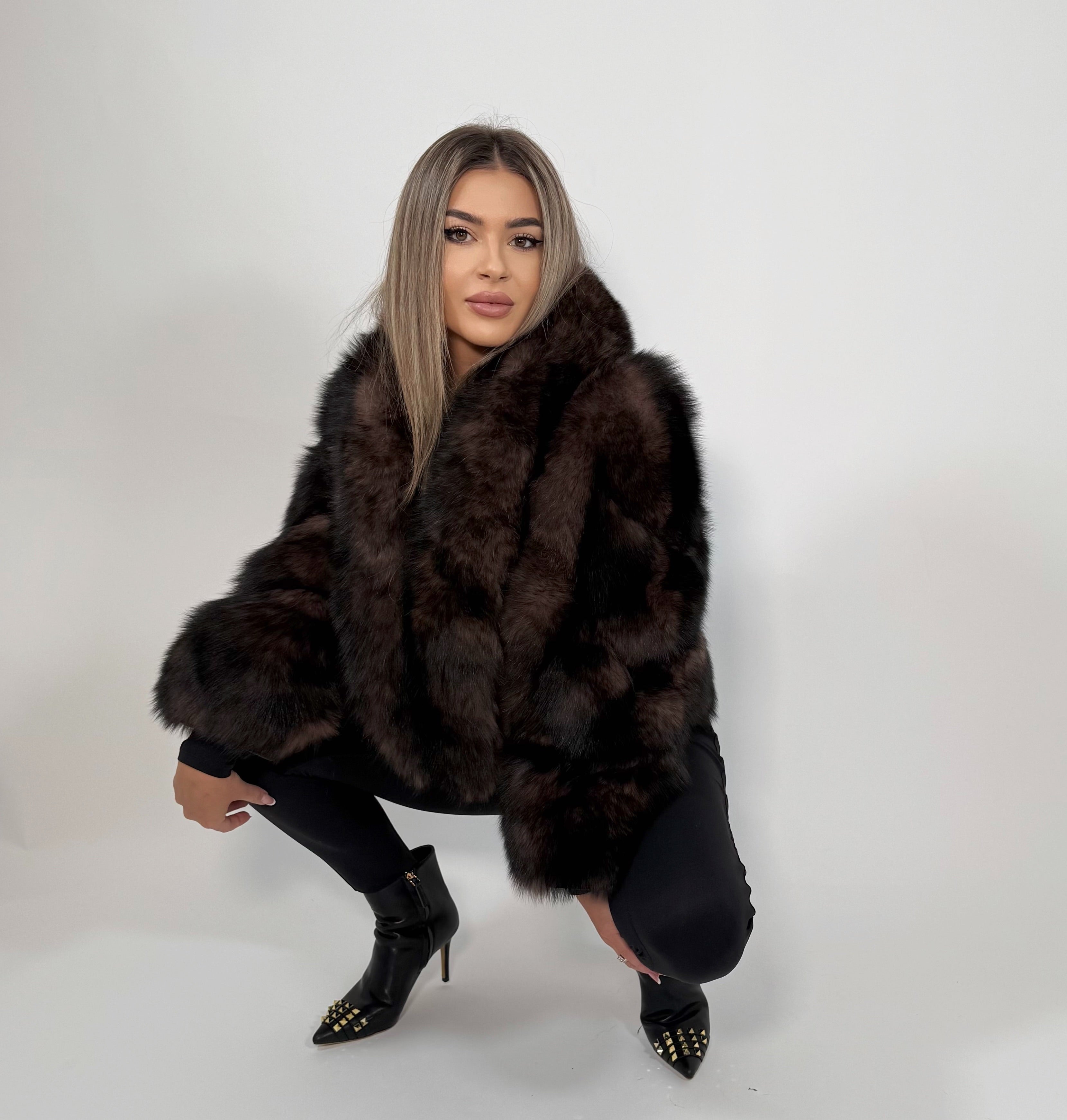 Jachetă din blană naturală de vulpe Dark Brown – model nou cu guler supradimensionat