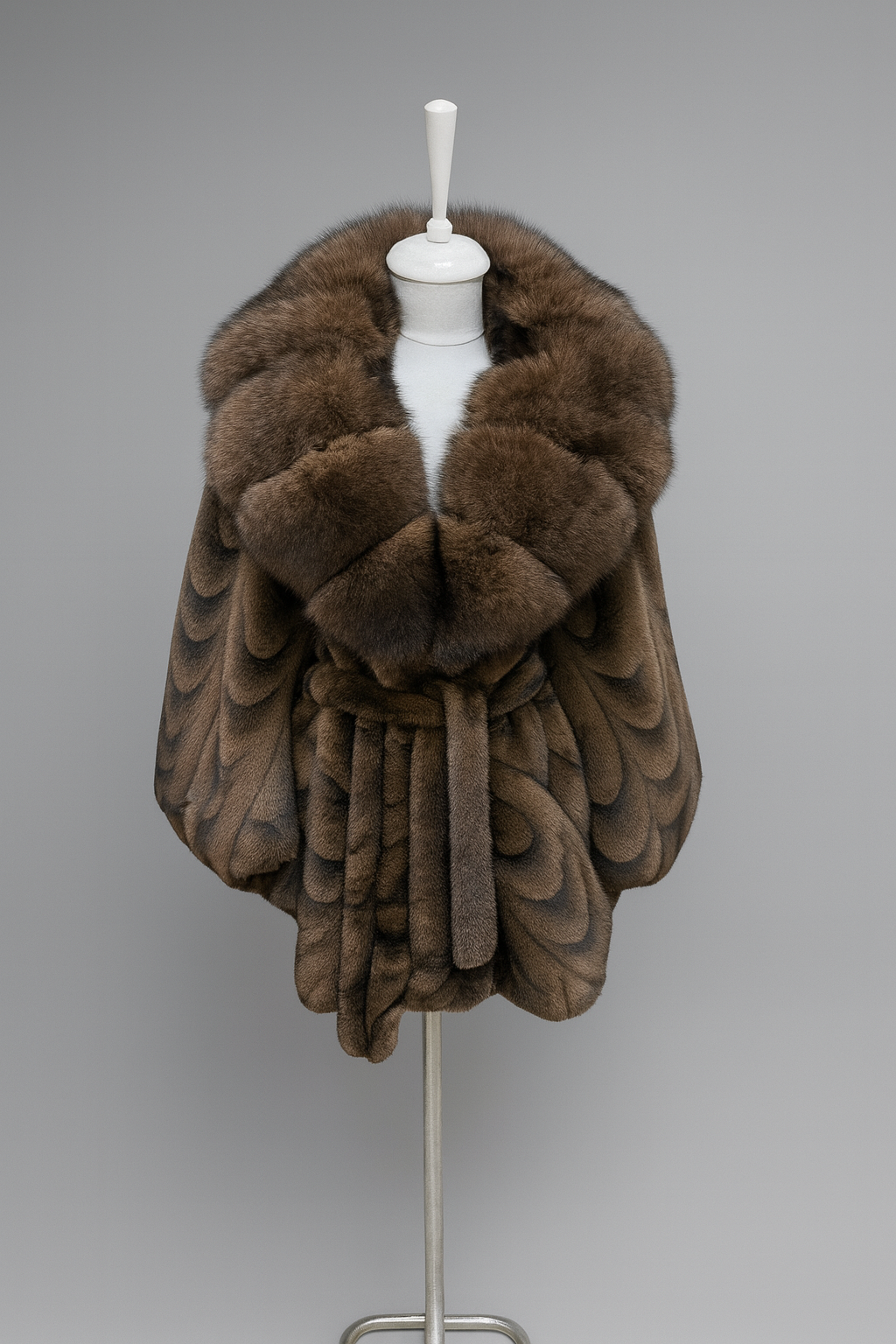 Haină Cashmere cu Blană Naturală de Vulpe – Ciocolatiu